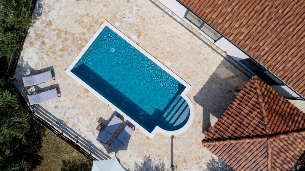 Wonderful Holiday House Bruno With Heated Pool Задар Екстер'єр фото